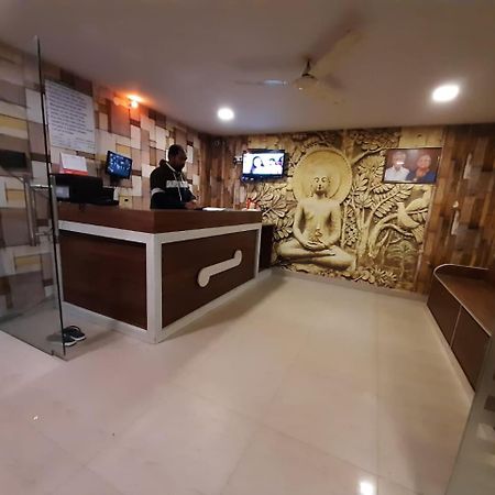 Hotel Vashishta Inn Paderu Экстерьер фото